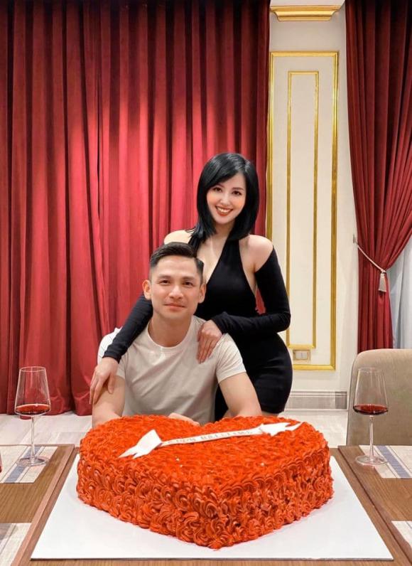 Tâm Tít, hot girl đời đầu, sao Việt, 